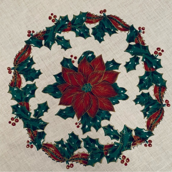 Vintage Christmas Poinsettia Round 60" Tablecloth - Picture 2 of 10